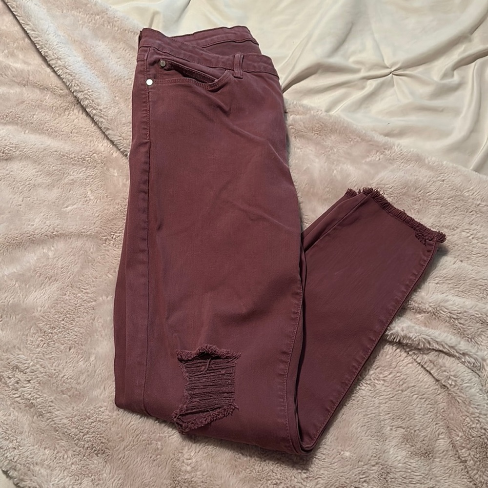 Distressed Skinny Jean